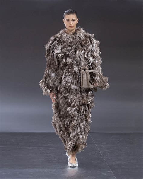 Modenschau Fendi Couture Frühjahr/Sommer 2024